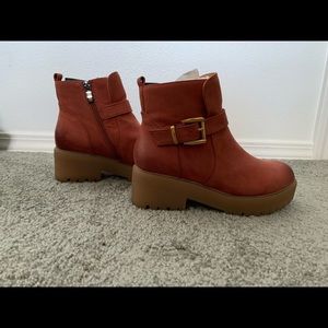 Ankle leather booties burgundy